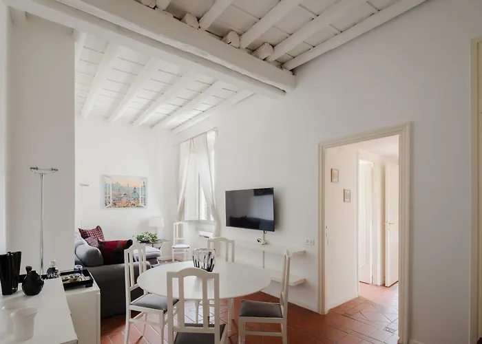 Casa Mandes Spanish Steps